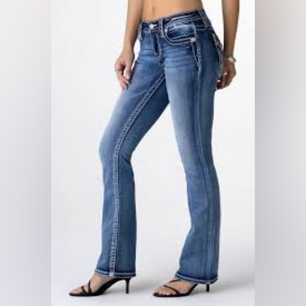 High-Rise Slim Bootcut Jeans - Light Blue 644